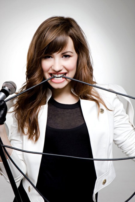 demi-lovato-450x675.jpg
